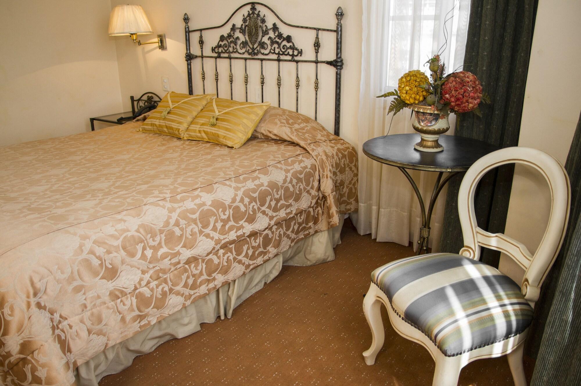 Eugenia Hotel 3*